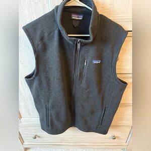 Patagonia Charcoal Gray Fleece Vest XL